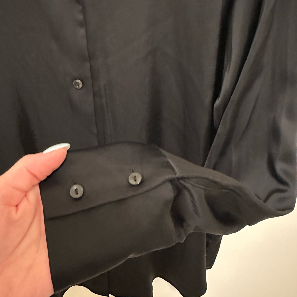 Abercrombie & Fitch Long-Sleeve Satin Button-Up Shirt - Picture 11 of 13